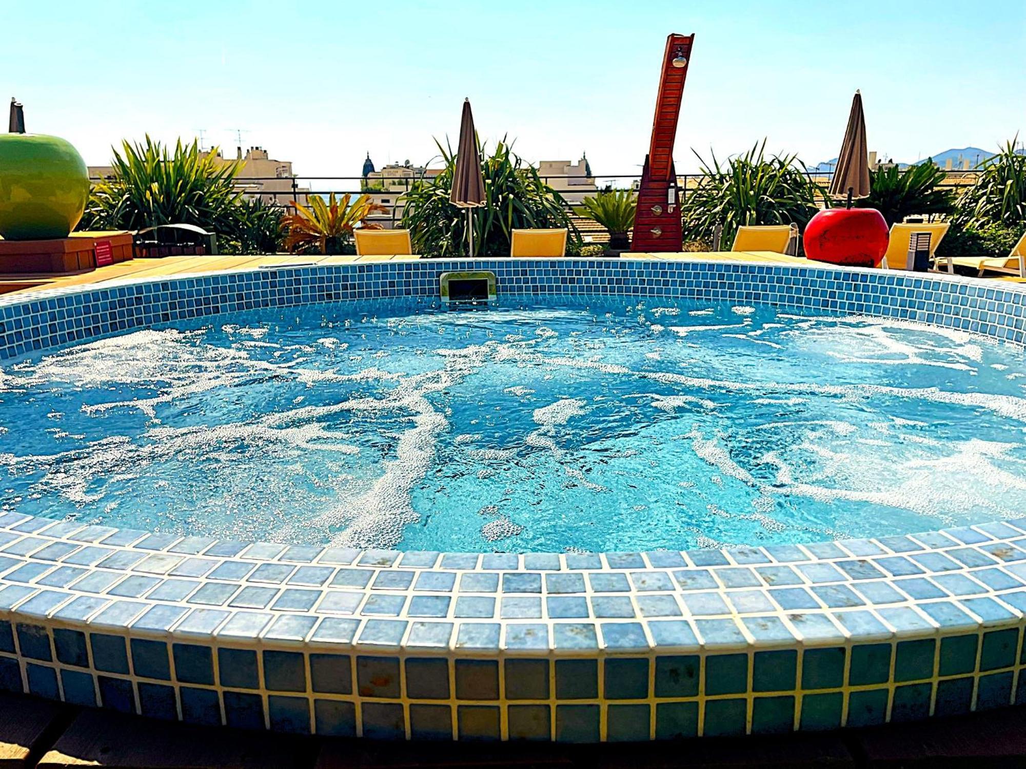 Hotel Best Western Le Patio des Artistes Wellness Jacuzzi à Cannes Extérieur photo