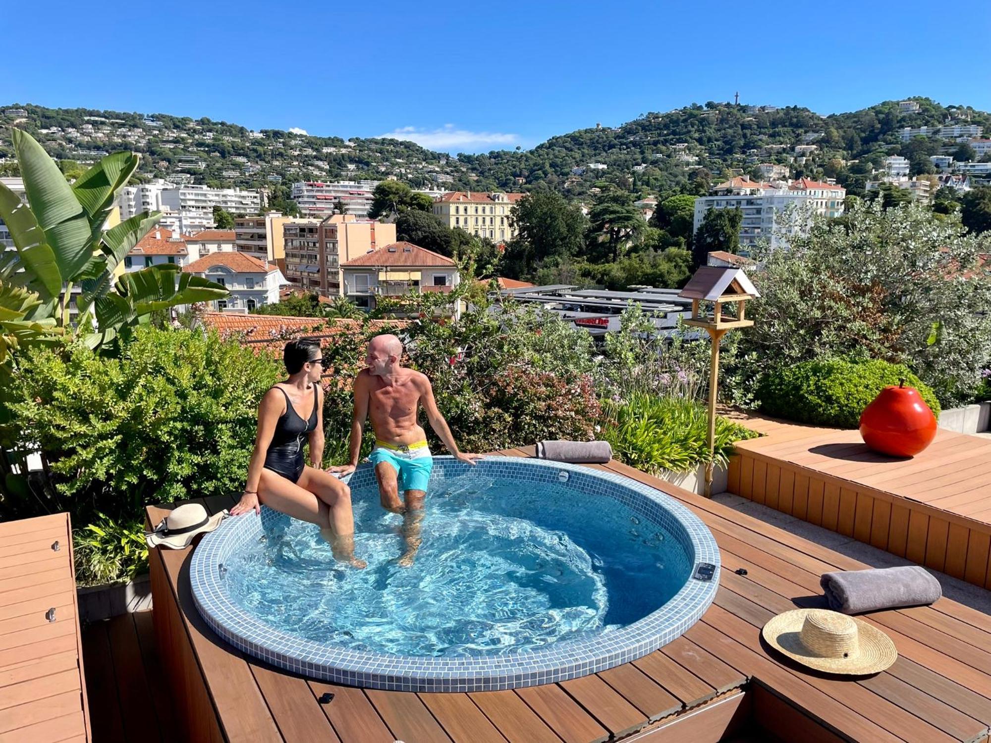 Hotel Best Western Le Patio des Artistes Wellness Jacuzzi à Cannes Extérieur photo